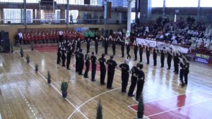 Затворен кръг на танцьорите от клуб „Нашенци“ – Русе на фестивала „Русчуклийска среща“ 2012